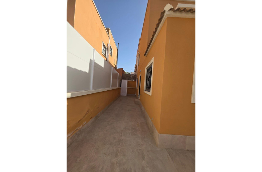Herverkoop - Villa - Orihuela Costa - La Florida