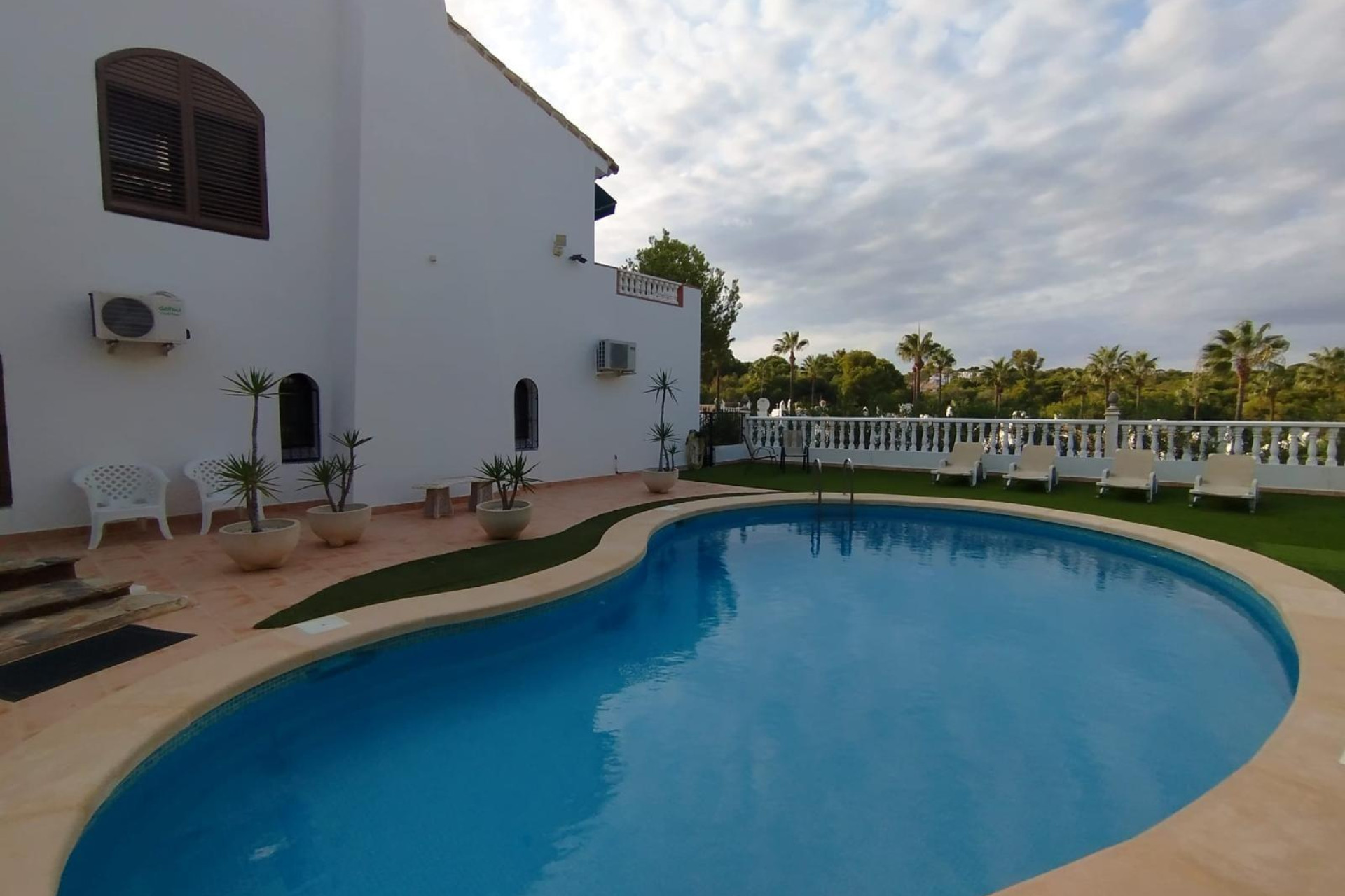 Herverkoop - Villa - Orihuela Costa - Las Filipinas