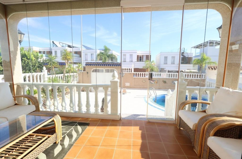 Herverkoop - Villa - Orihuela Costa - Las Filipinas