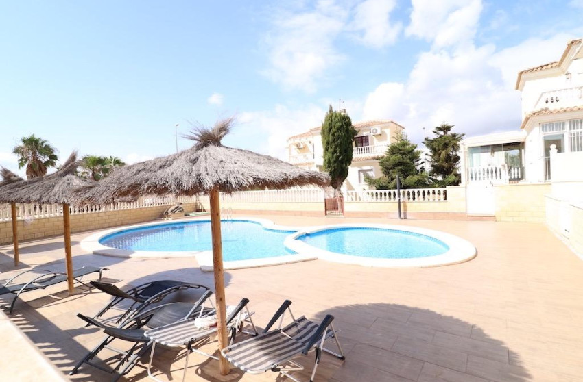 Herverkoop - Villa - Orihuela Costa - Lomas de Cabo Roig