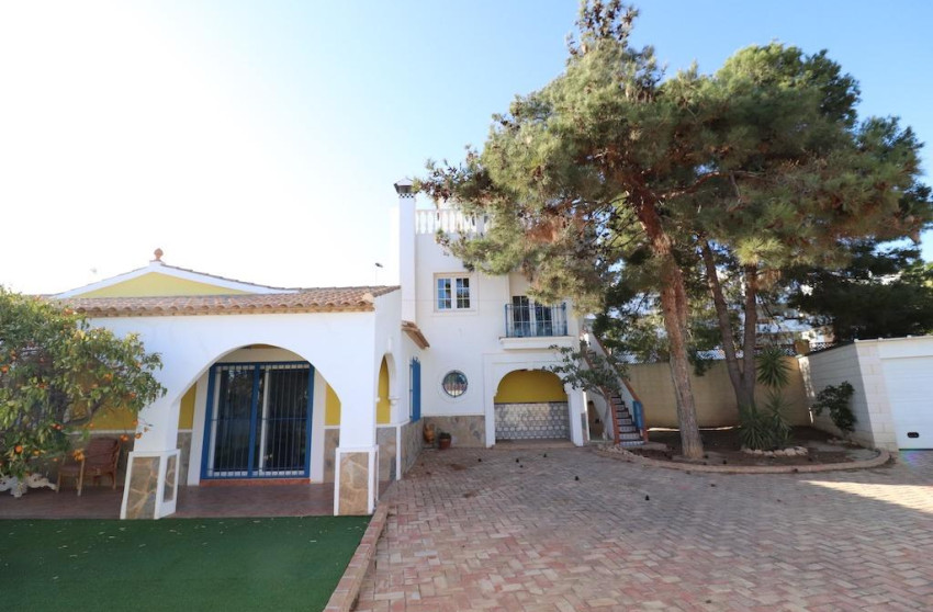 Herverkoop - Villa - Orihuela Costa - Los Dolses