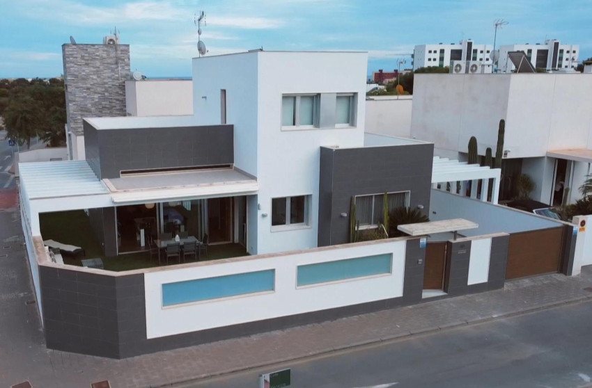 Herverkoop - Villa - Orihuela Costa - Mil Palmeras