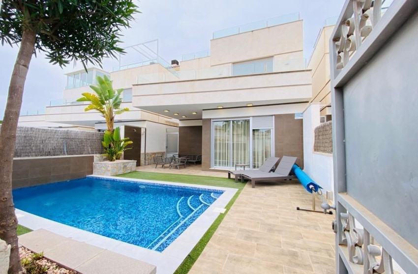 Herverkoop - Villa - Orihuela Costa - Montezenia