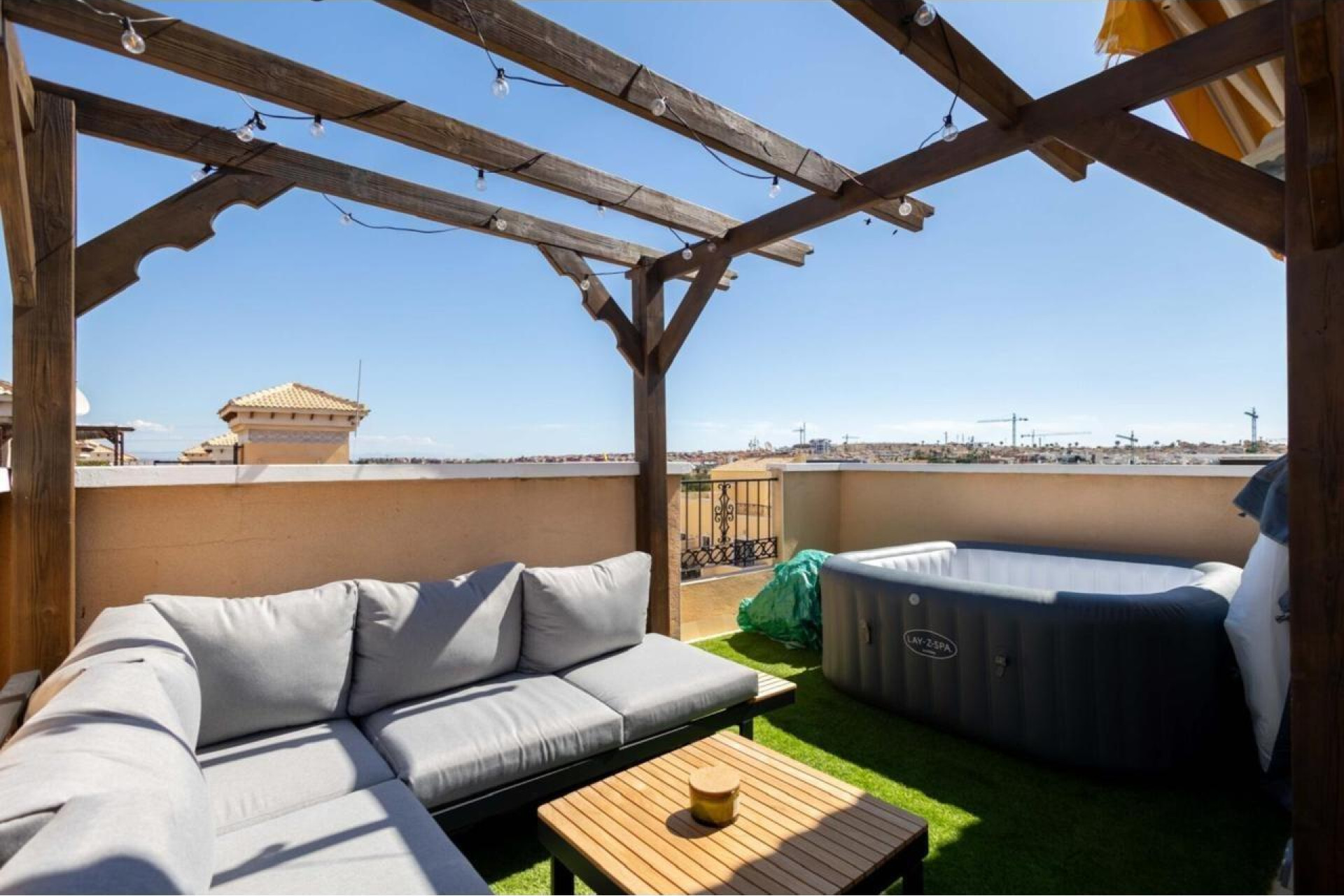 Herverkoop - Villa - Orihuela Costa - Playa Flamenca