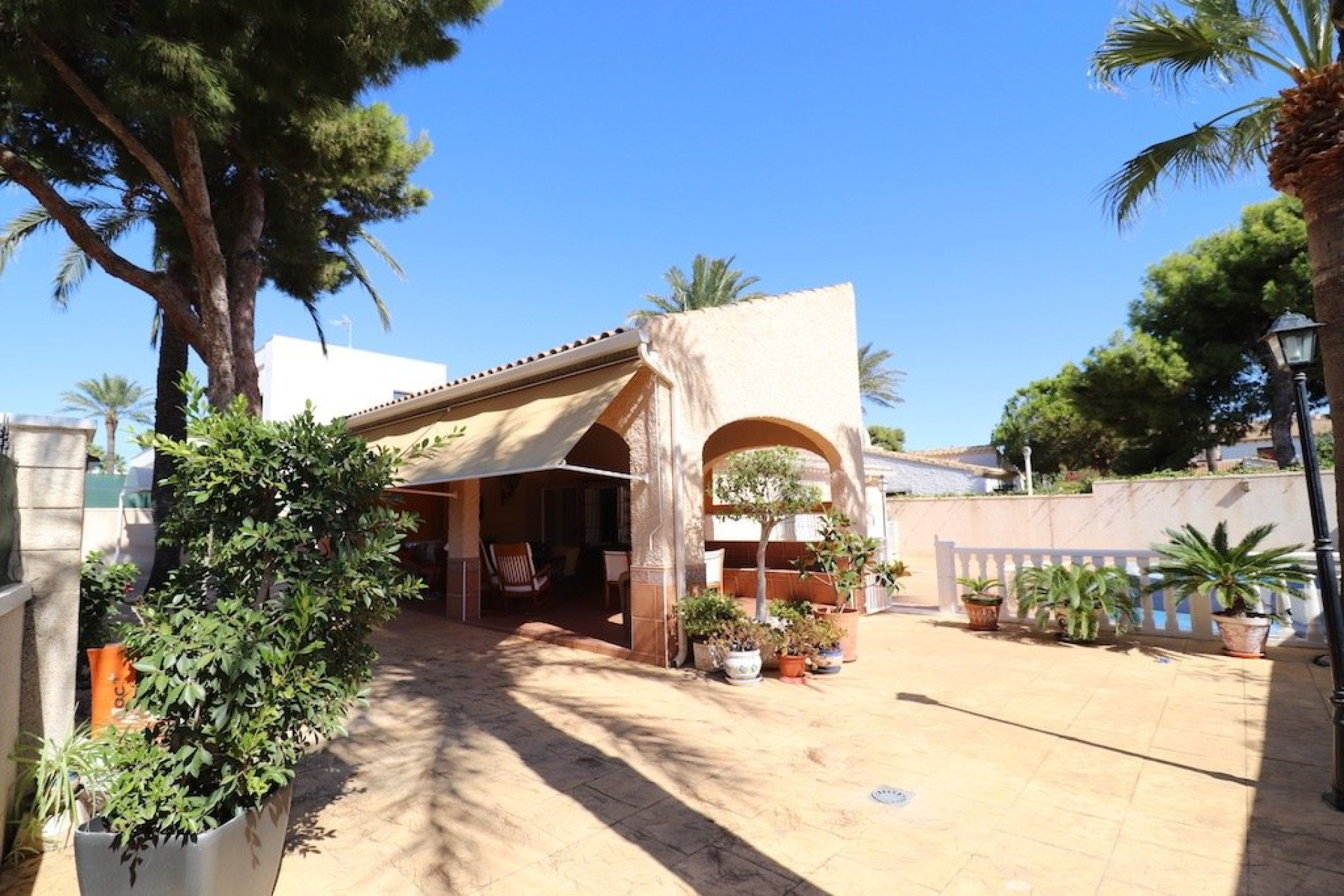 Herverkoop - Villa - Orihuela Costa - Punta Prima