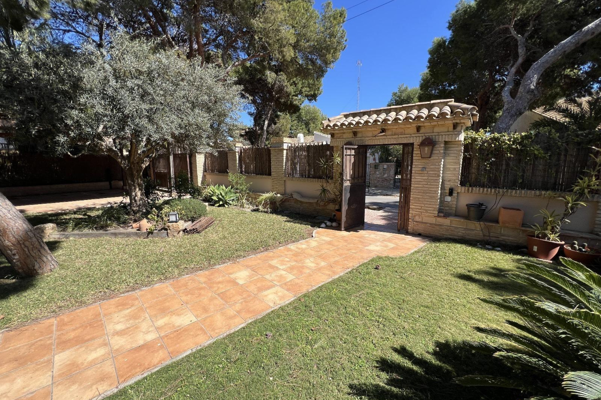 Herverkoop - Villa - Orihuela Costa - Punta Prima