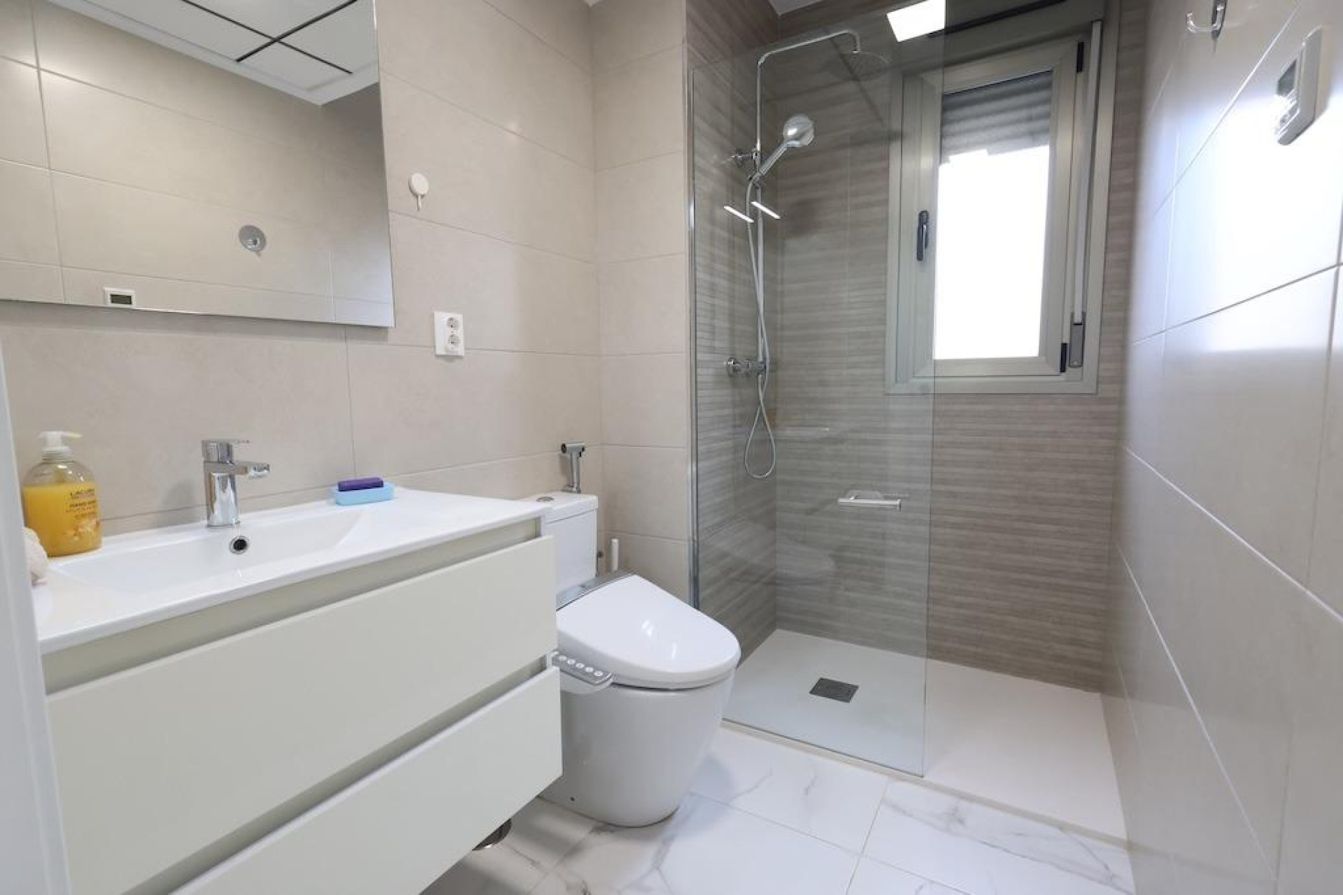 Herverkoop - Villa - Orihuela Costa - Villamartín-Las Filipinas