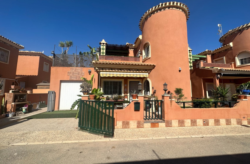 Herverkoop - Villa - Orihuela - Playa Flamenca