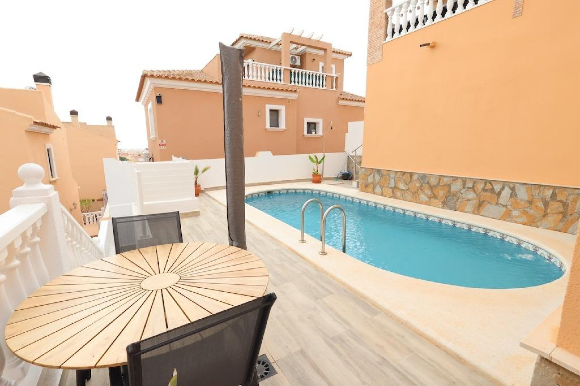 Herverkoop - Villa - San Miguel de Salinas - Las filipinas