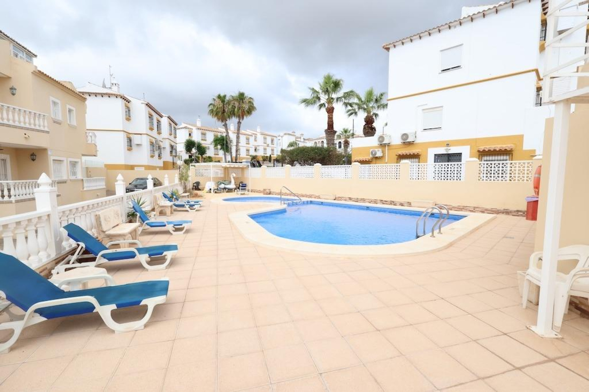 Herverkoop - Villa - San Miguel de Salinas - Las filipinas