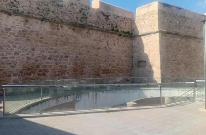 Herverkoop - Villa - Santa Pola - Playa Levante