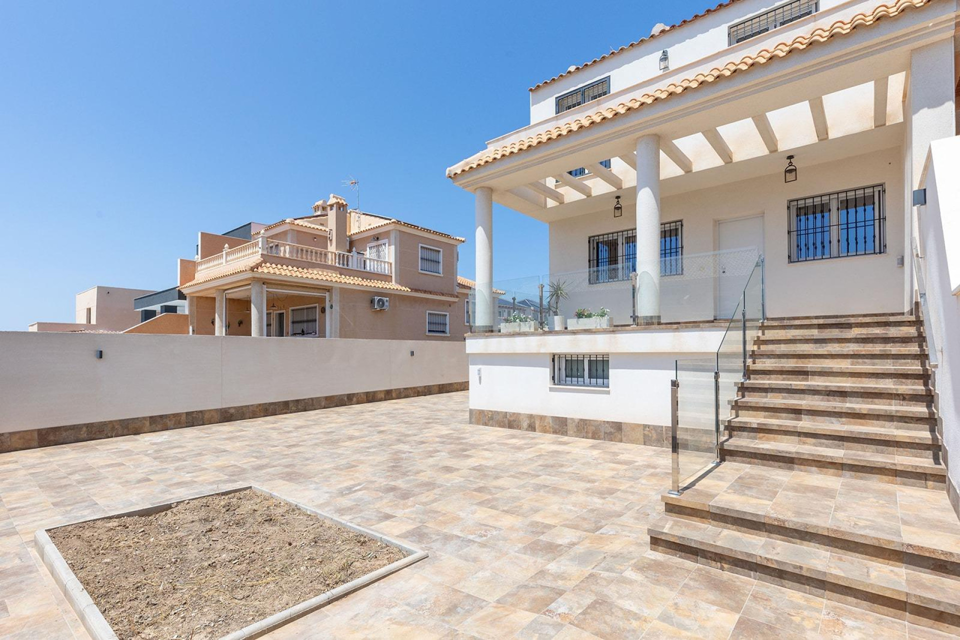 Herverkoop - Villa - Torrevieja - Aguas Nuevas