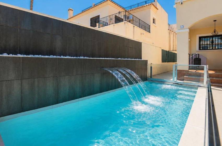 Herverkoop - Villa - Torrevieja - Aguas Nuevas