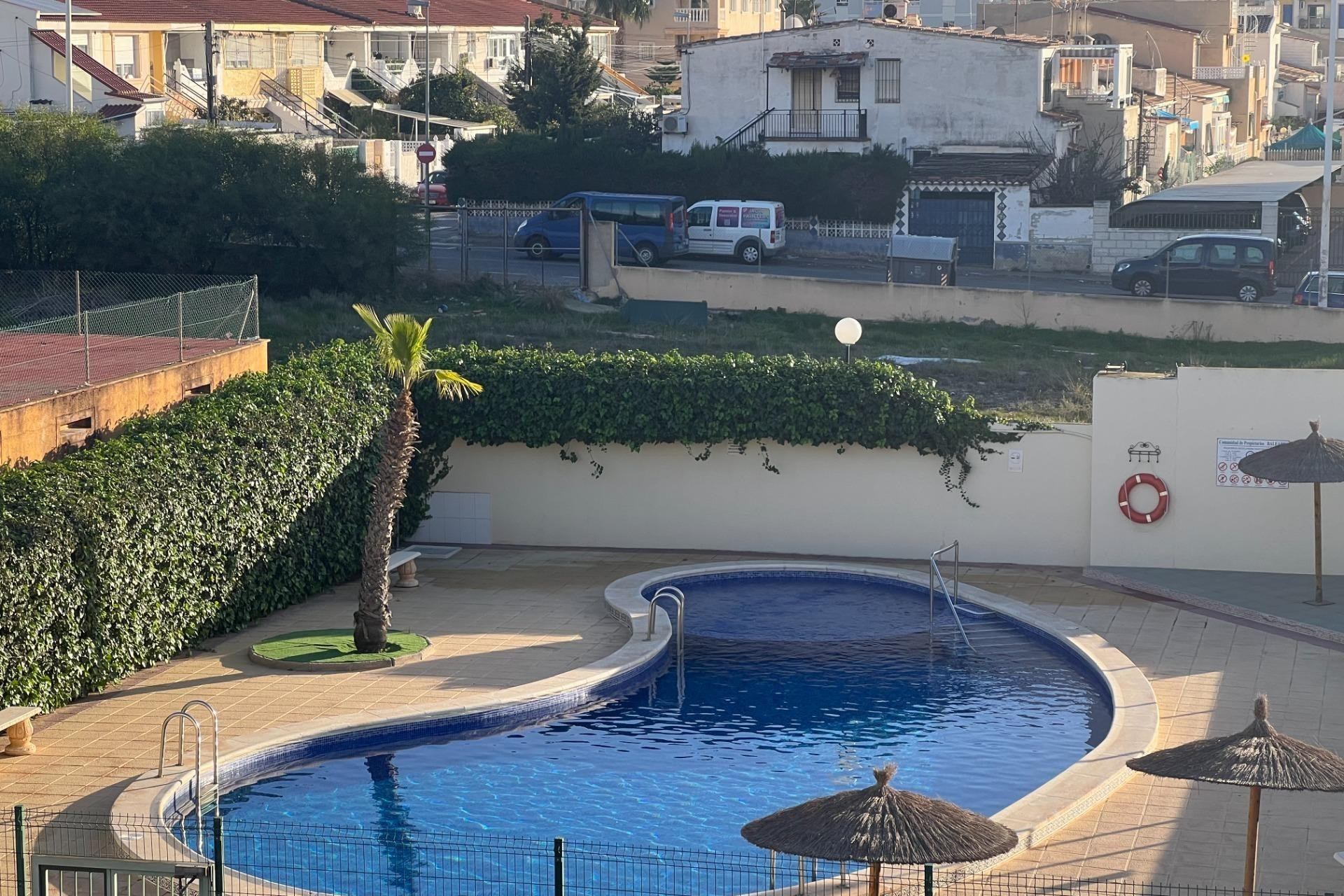 Herverkoop - Villa - Torrevieja - Calas blanca