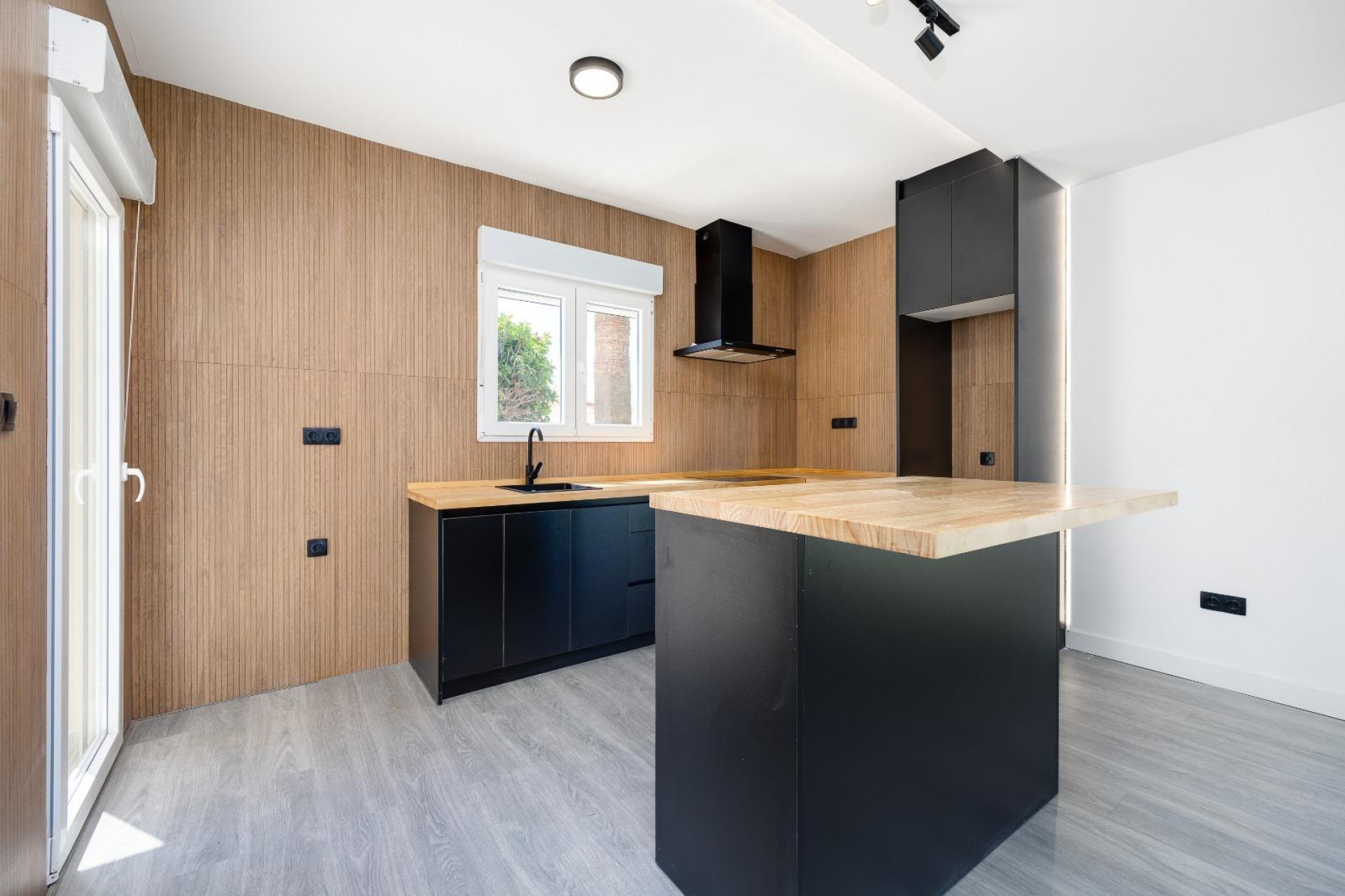 Herverkoop - Villa - Torrevieja - El limonar