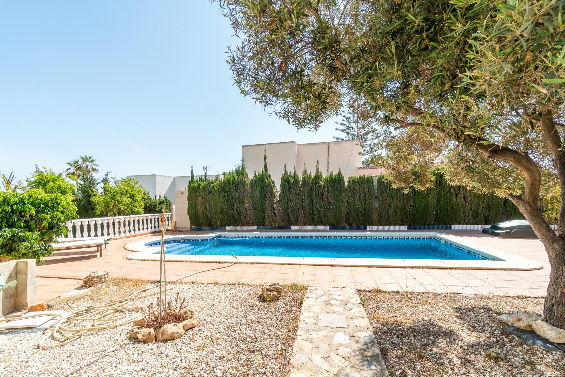 Herverkoop - Villa - Torrevieja - La Mata