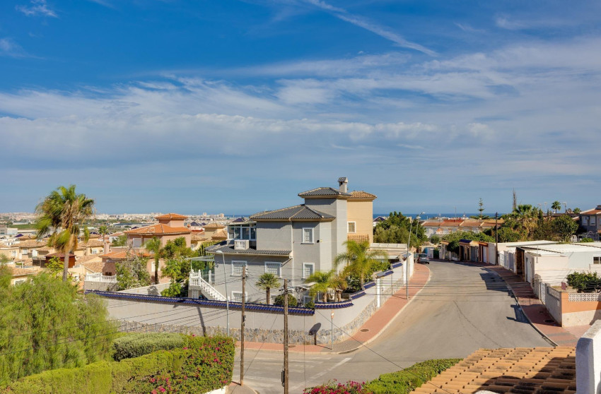 Herverkoop - Villa - Torrevieja - La Siesta - El Salado - Torreta