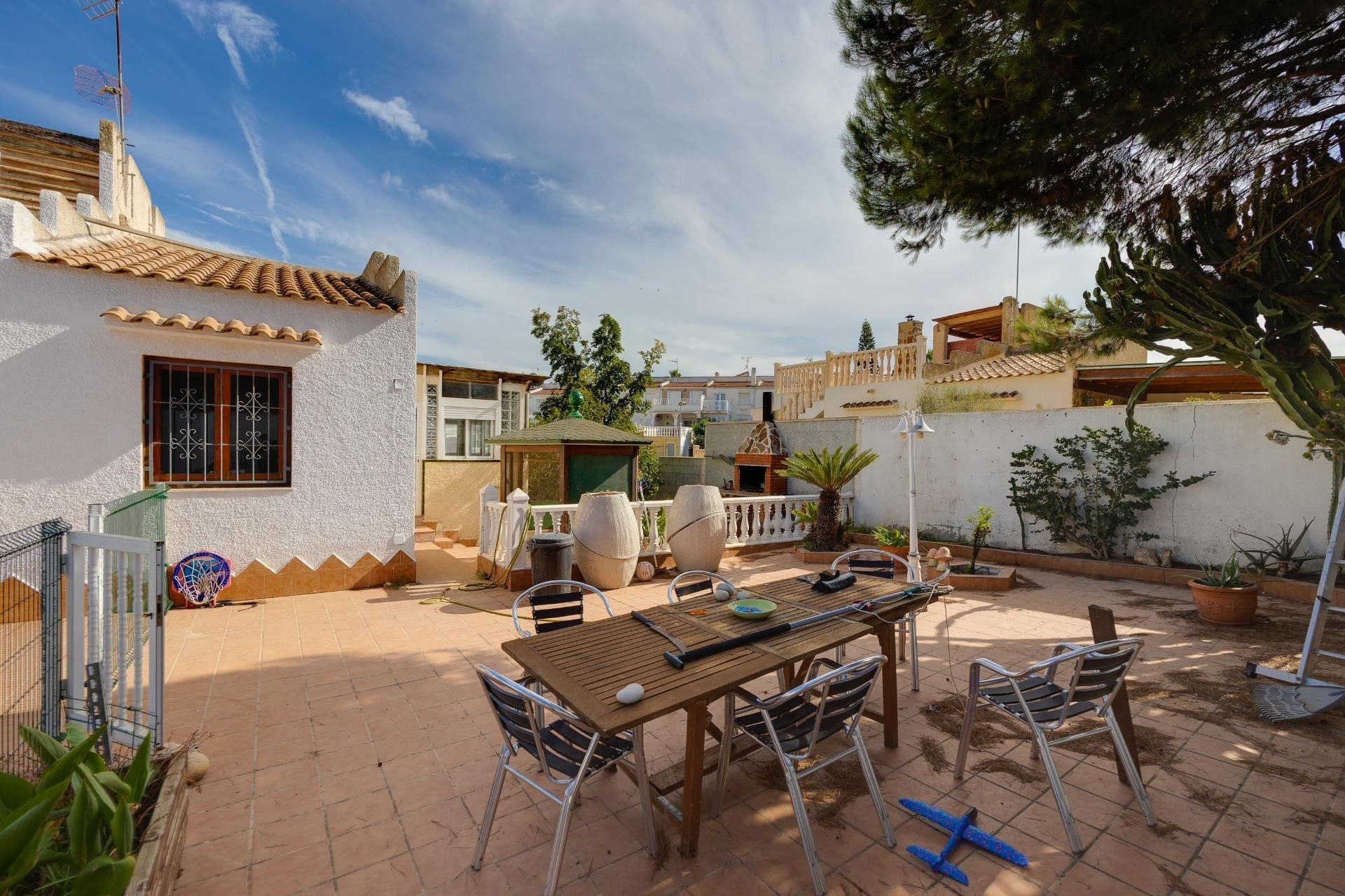 Herverkoop - Villa - Torrevieja - La Siesta - El Salado - Torreta