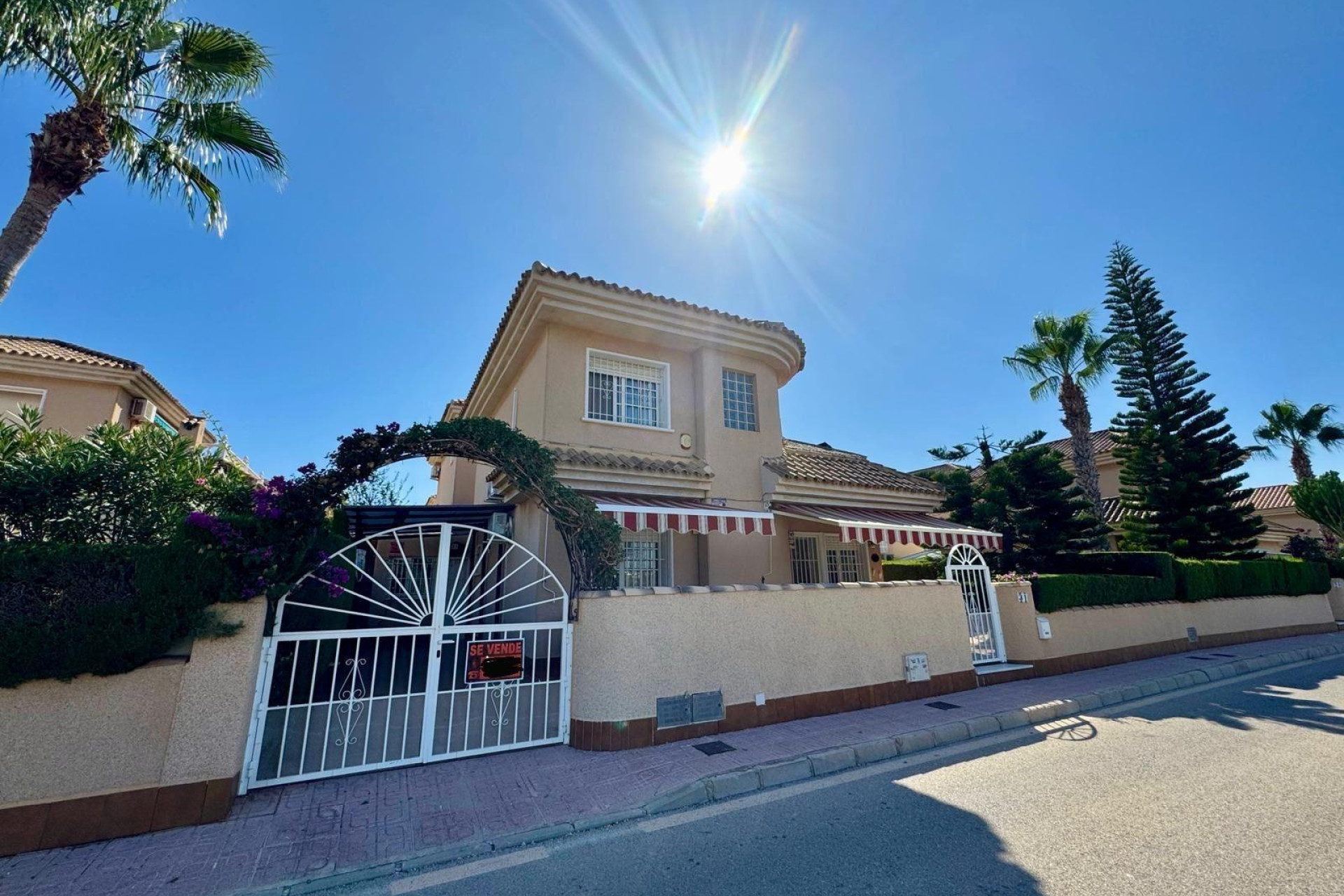 Herverkoop - Villa - Torrevieja - Los altos