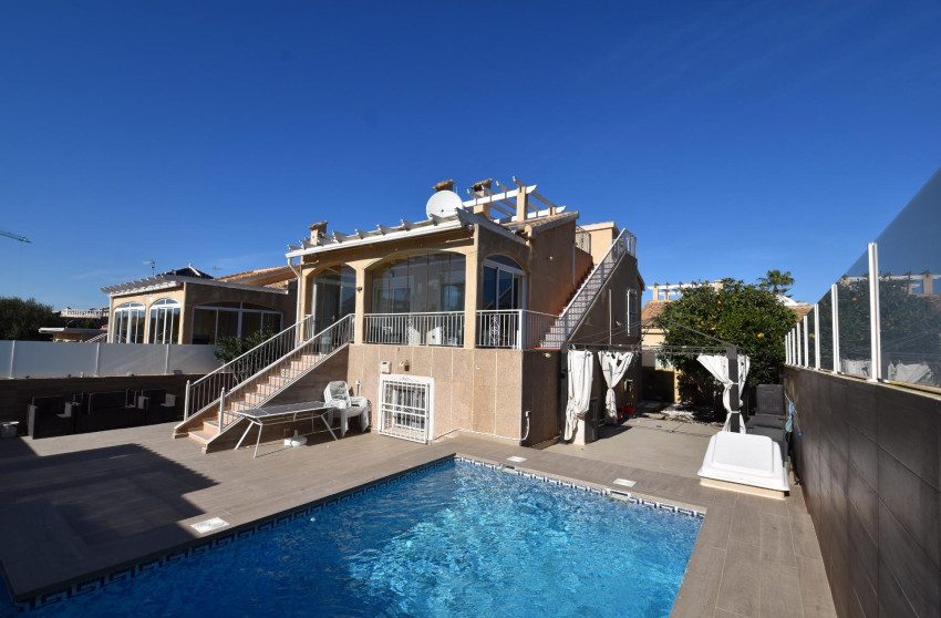 Herverkoop - Villa - Torrevieja - Los altos