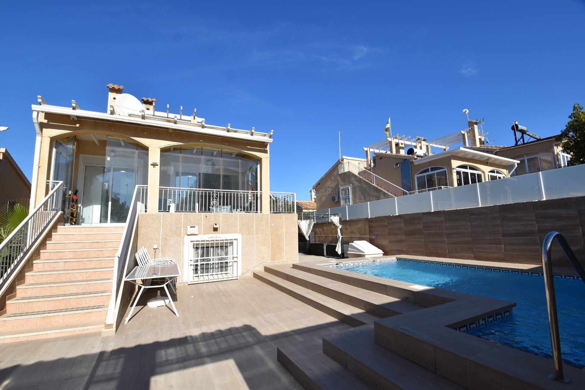 Herverkoop - Villa - Torrevieja - Los altos