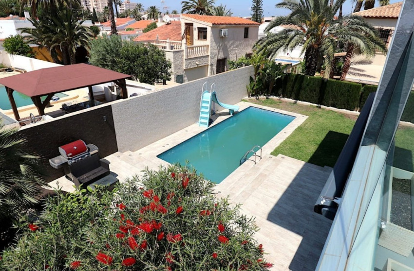 Herverkoop - Villa - Torrevieja - Los Angeles