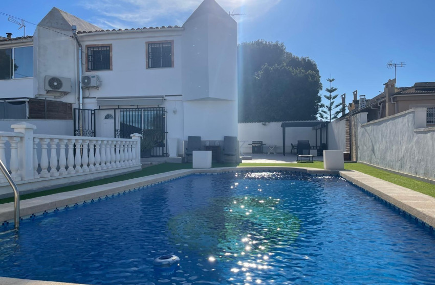 Herverkoop - Villa - Torrevieja - Los Balcones - Los Altos del Edén