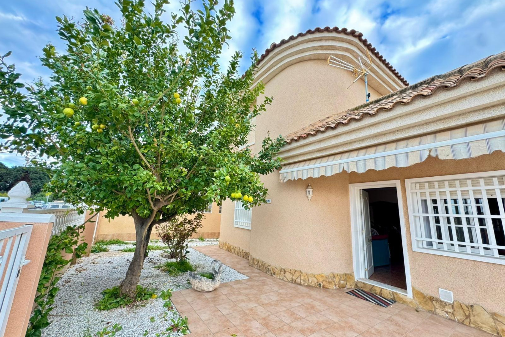 Herverkoop - Villa - Torrevieja - Los Balcones - Los Altos del Edén