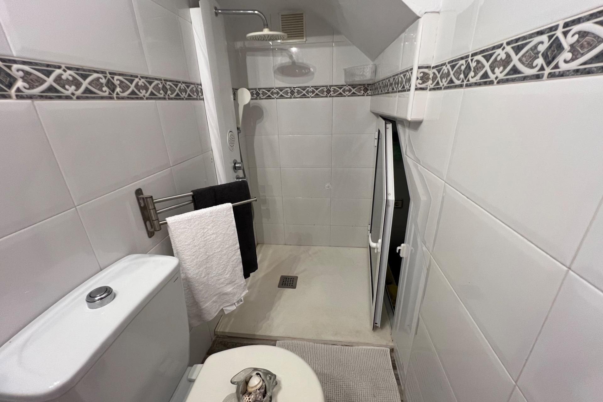 Herverkoop - Villa - Torrevieja - Playa del cura