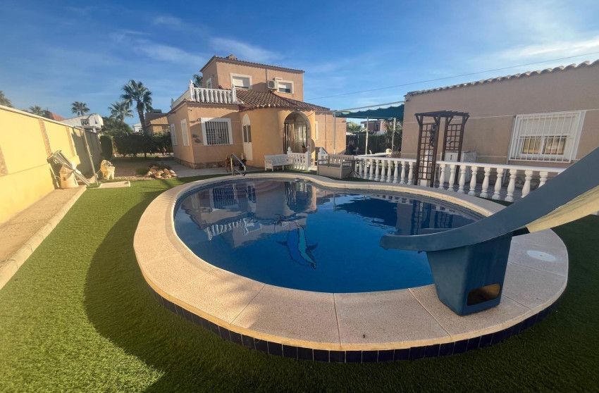 Herverkoop - Villa - Torrevieja - San luis