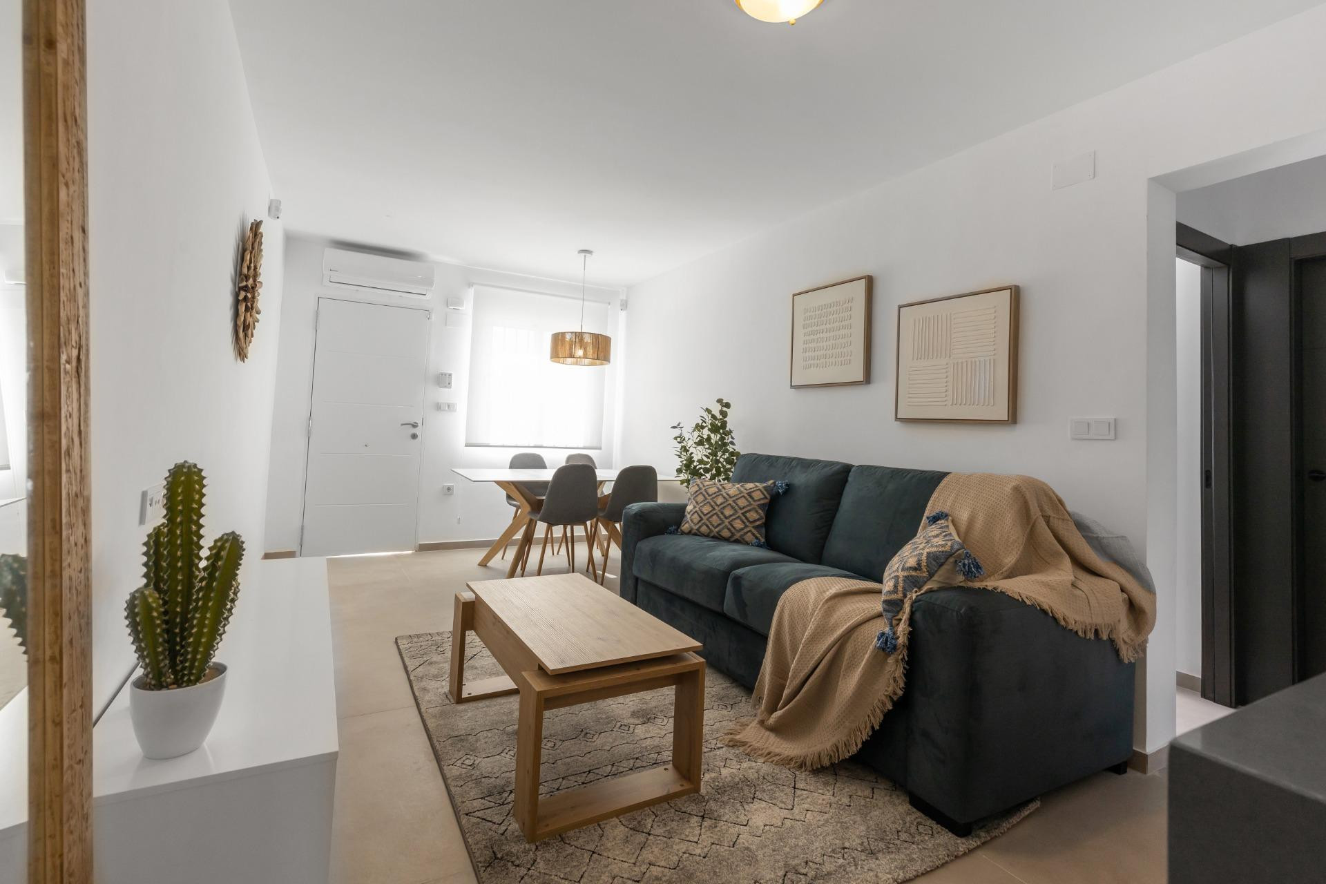 Lange Termijn Verhuur - Bungalow - Gelijkvloers - Torrevieja - Zona los Frutales