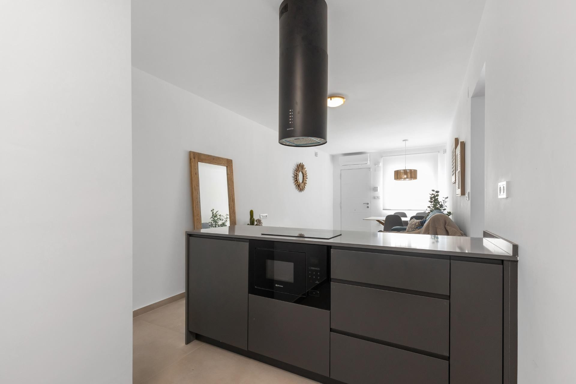 Lange Termijn Verhuur - Bungalow - Gelijkvloers - Torrevieja - Zona los Frutales