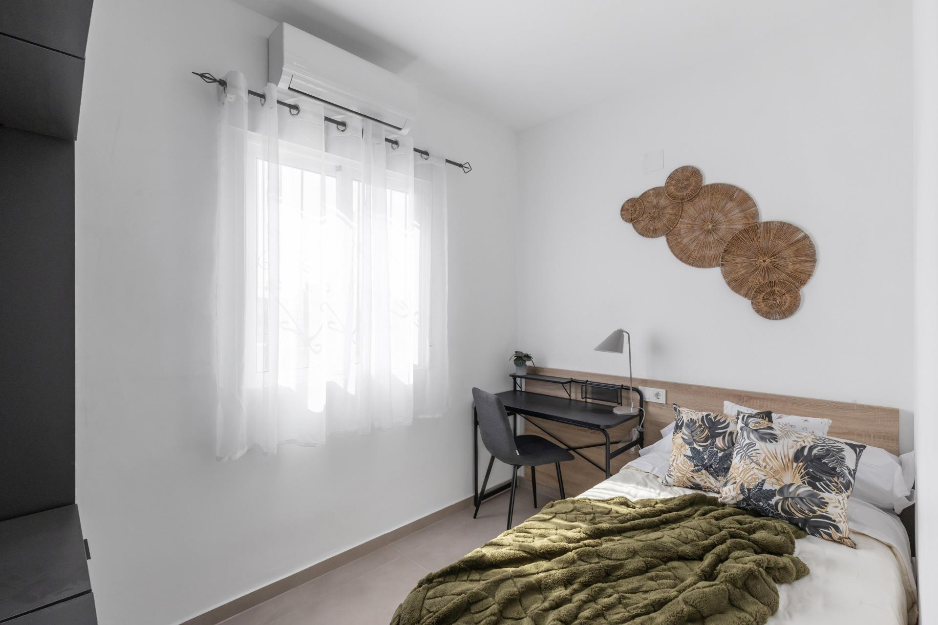 Lange Termijn Verhuur - Bungalow - Gelijkvloers - Torrevieja - Zona los Frutales