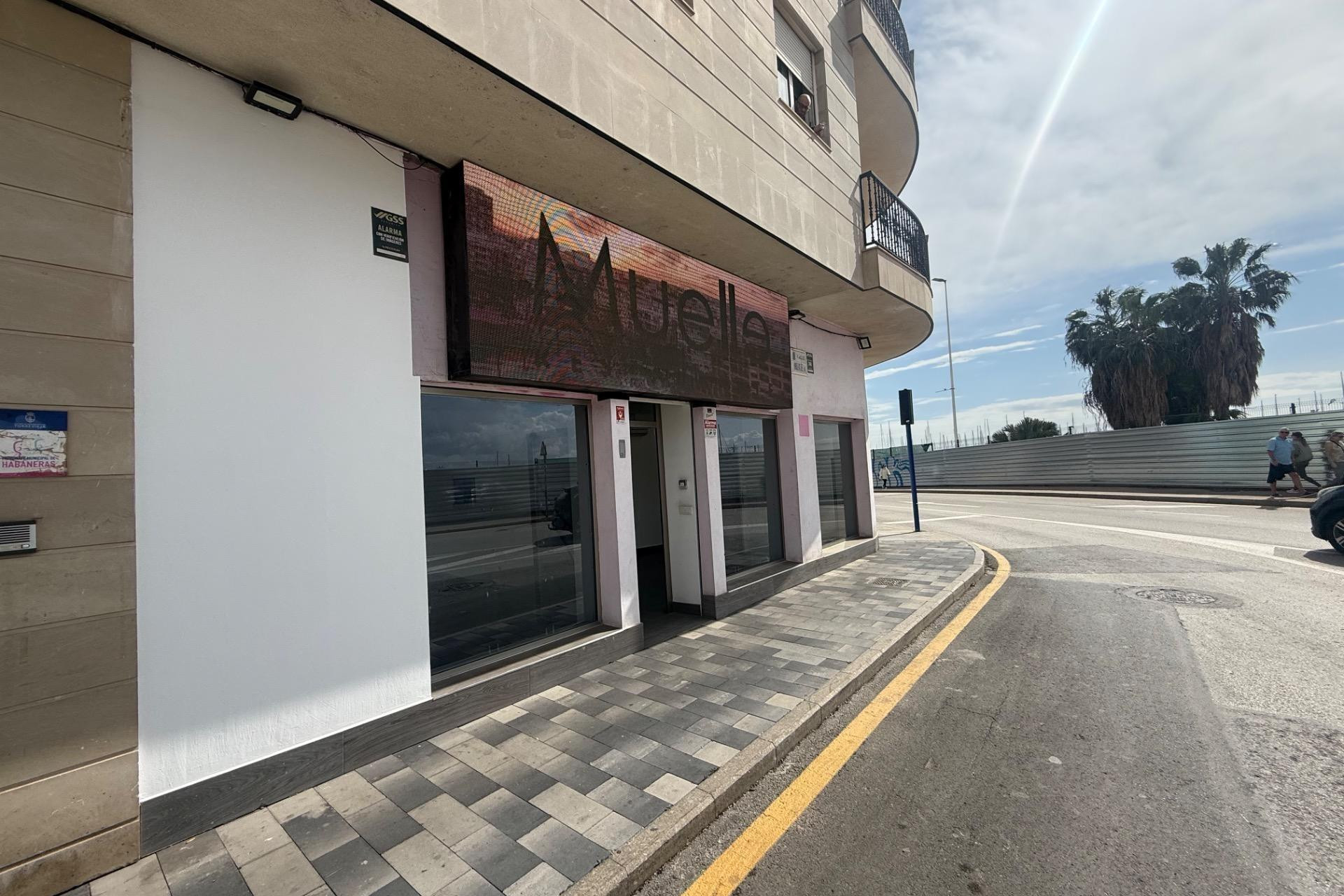 Lange Termijn Verhuur - Reclame - Torrevieja - Paseo maritimo