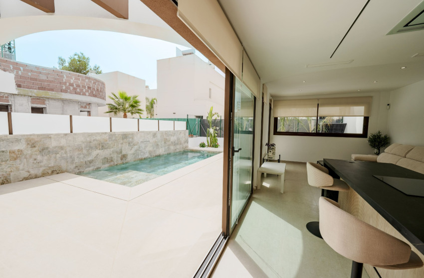 Nouvelle construction - Detached House / Villa - Almoradí