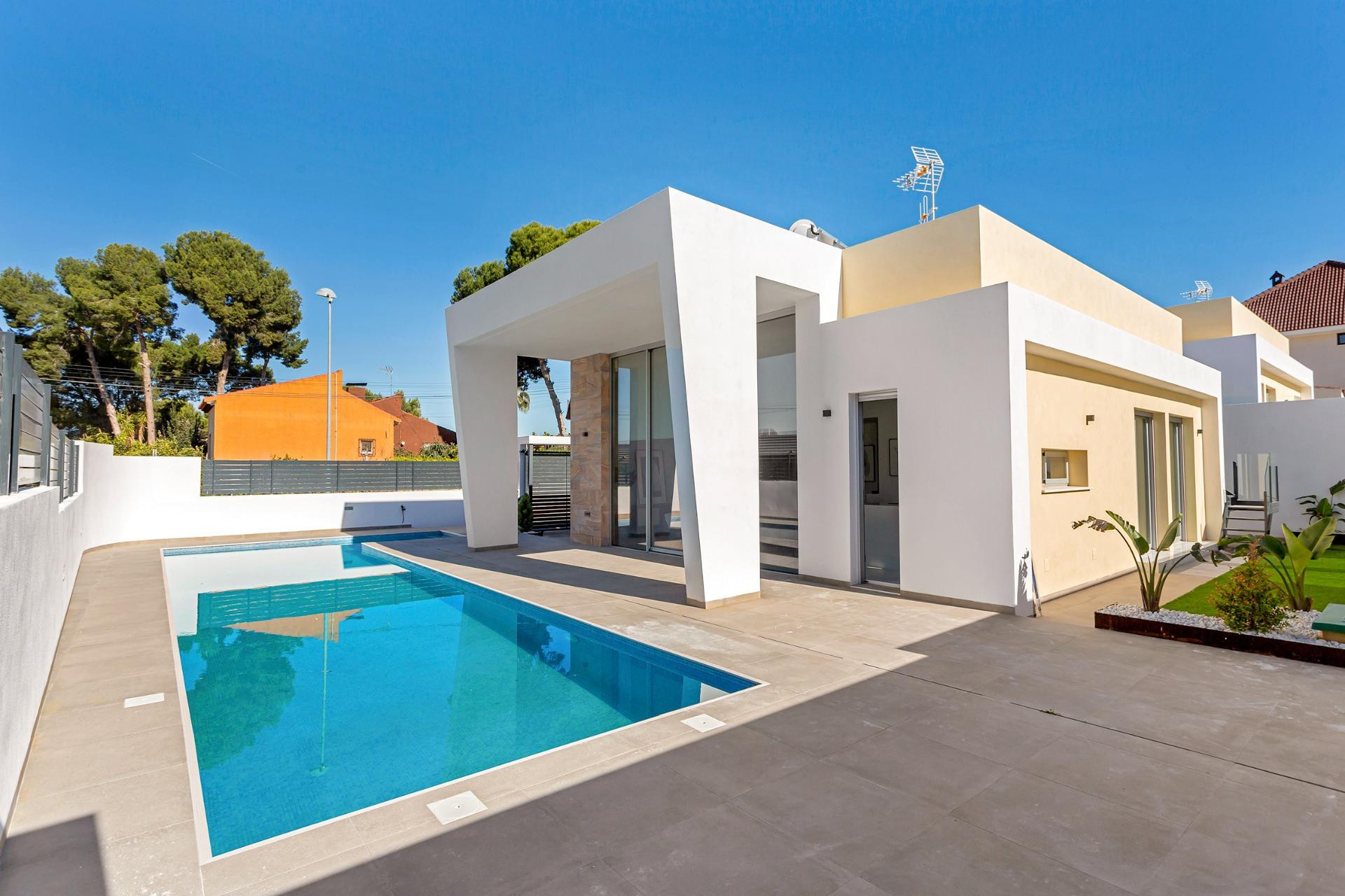 Obra nueva - Villa - Torrevieja - Los Balcones - Los Altos del Edén