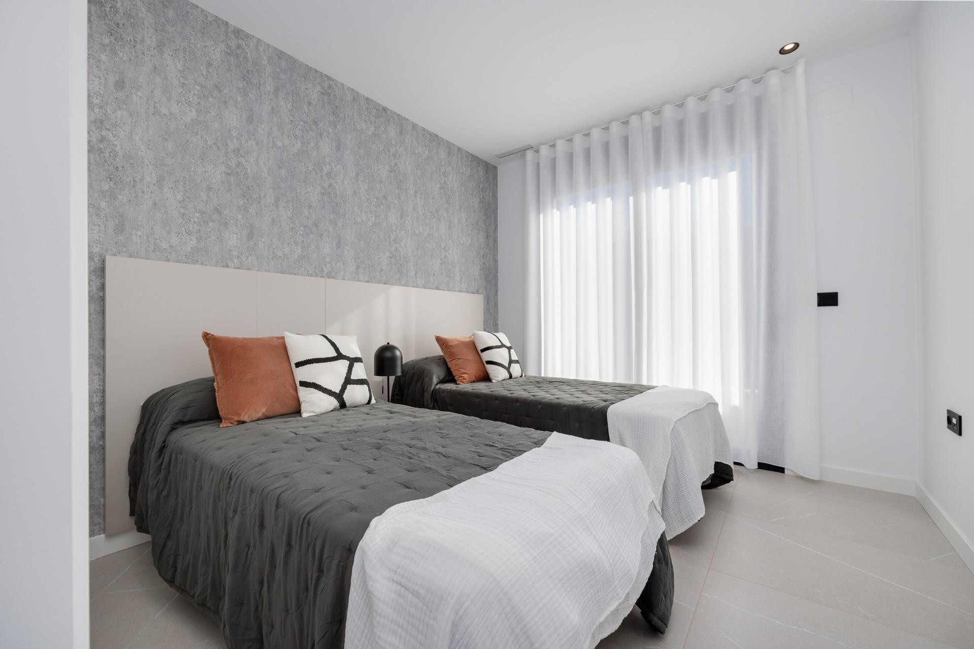 Obra nueva - Villa - Torrevieja - Parque Acuático - Sector 25