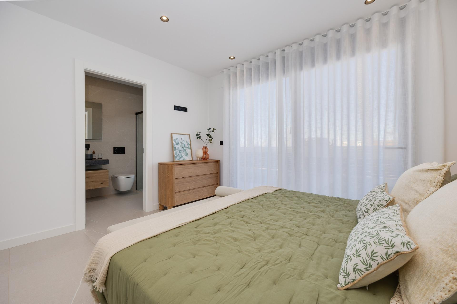 Obra nueva - Villa - Torrevieja - Parque Acuático - Sector 25