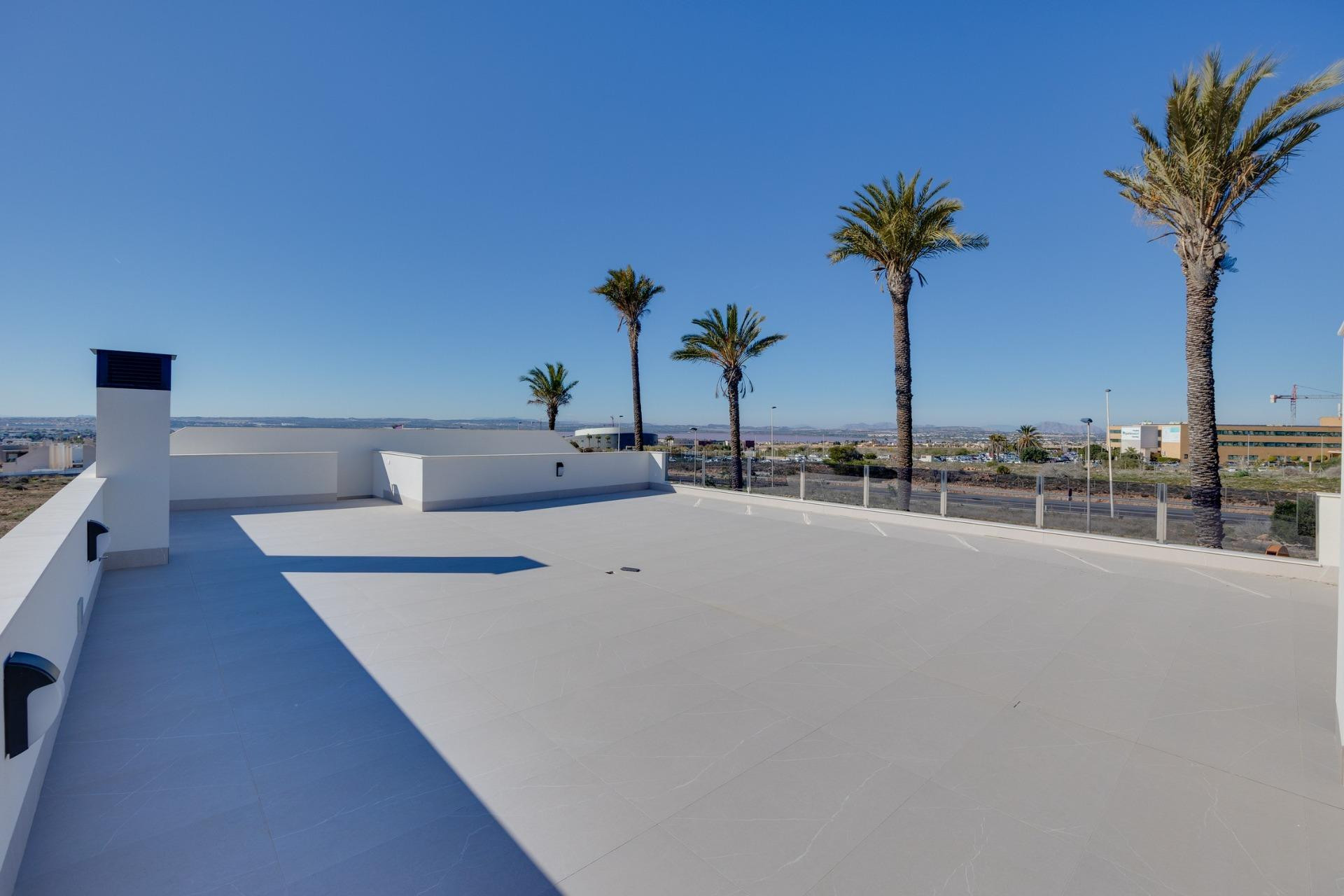 Obra nueva - Villa - Torrevieja - Parque Acuático - Sector 25