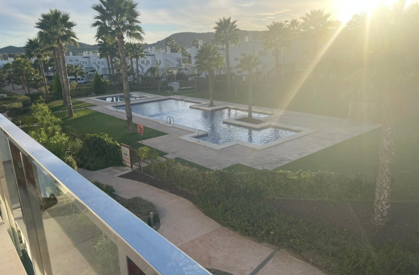 Resale - 1. Apartment / flat - Orihuela - Vistabella Golf