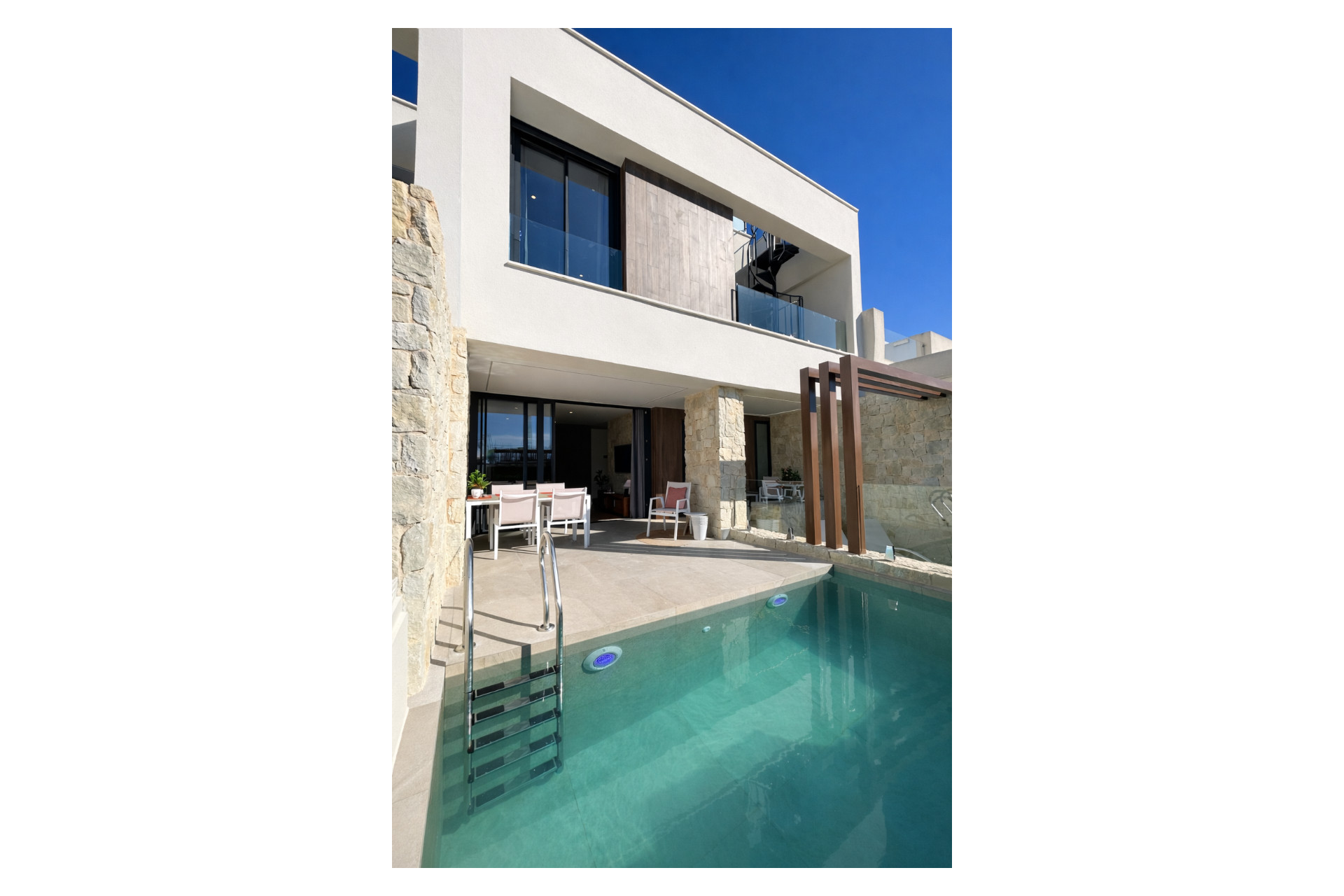 Resale - 2. Town house - Dolores - Pueblo