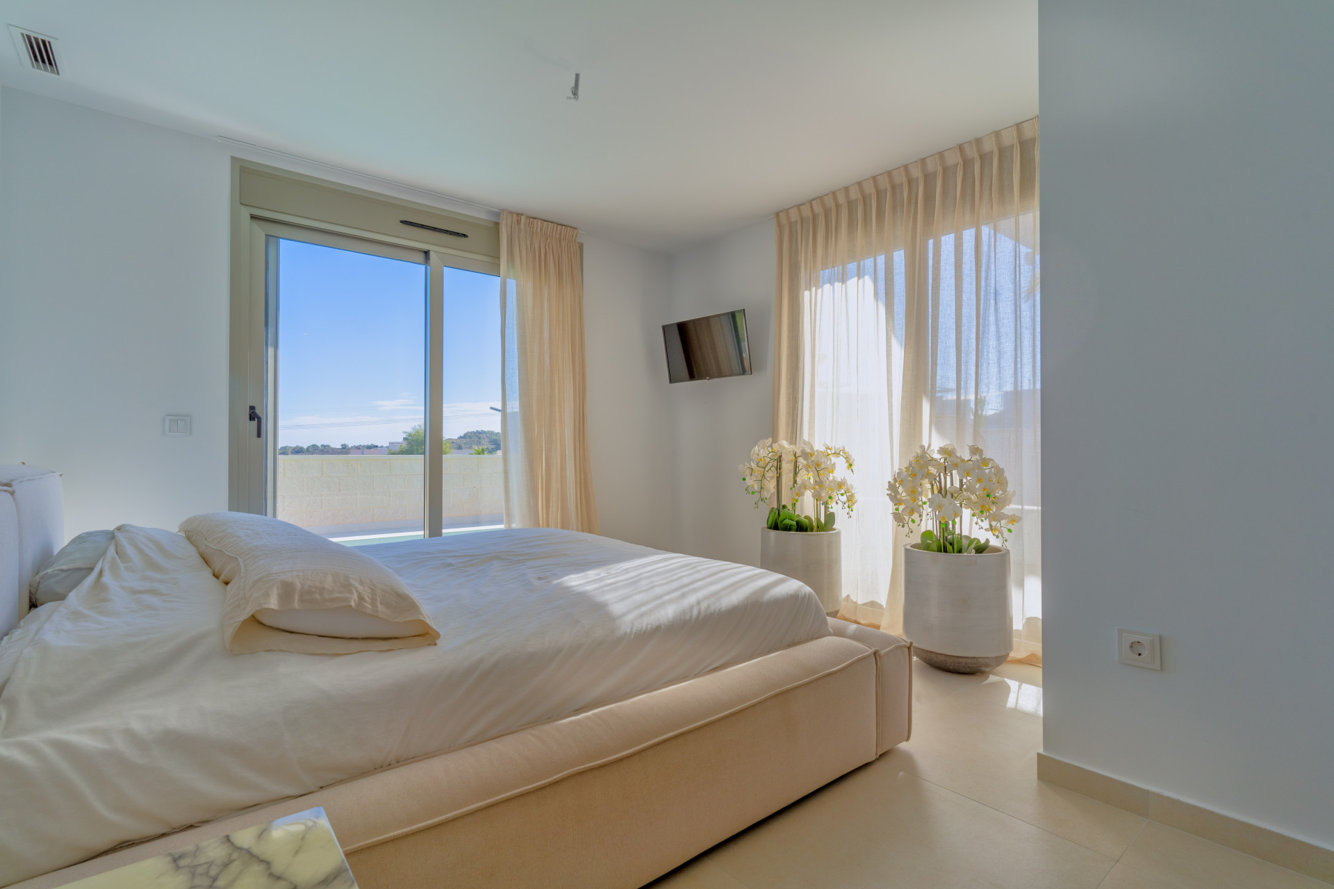 Resale - 4. House - Detached Villa - San Miguel de Salinas