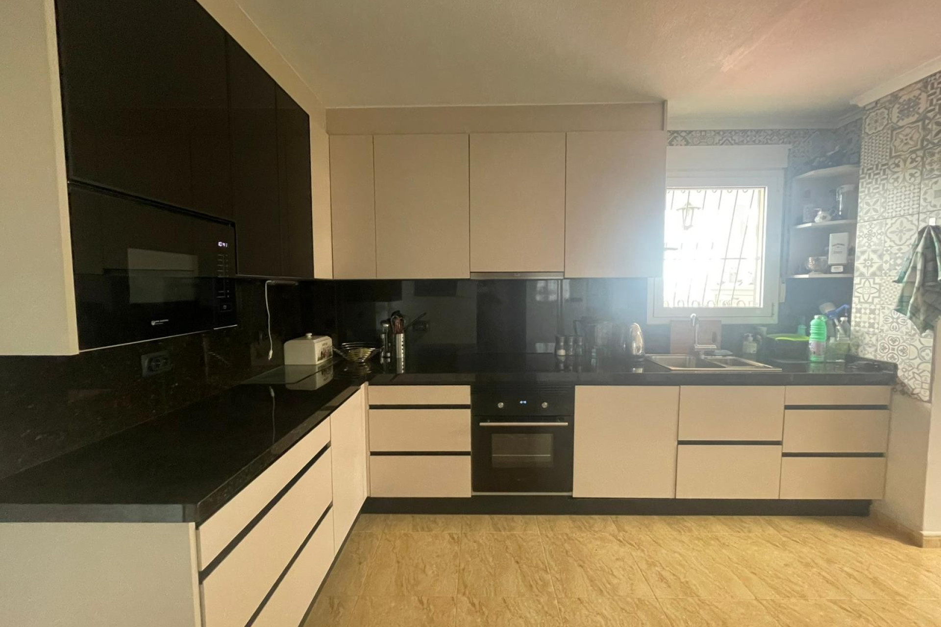 Resale - 5. Finca / Country Property - Abanilla