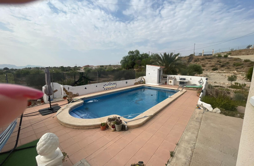 Resale - 5. Finca / Country Property - Abanilla