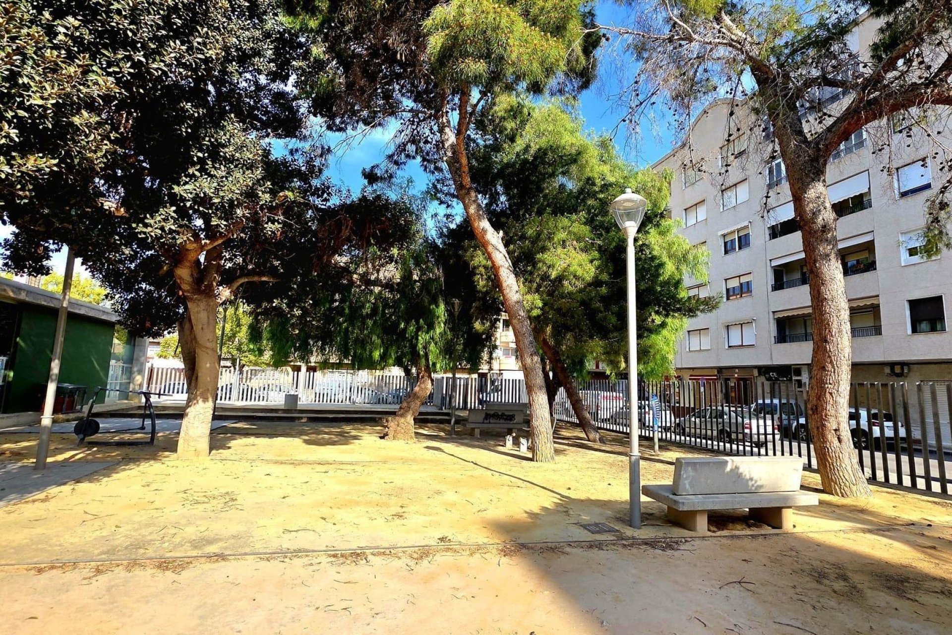 Resale - Apartment - Almoradi - Centro urbano 2