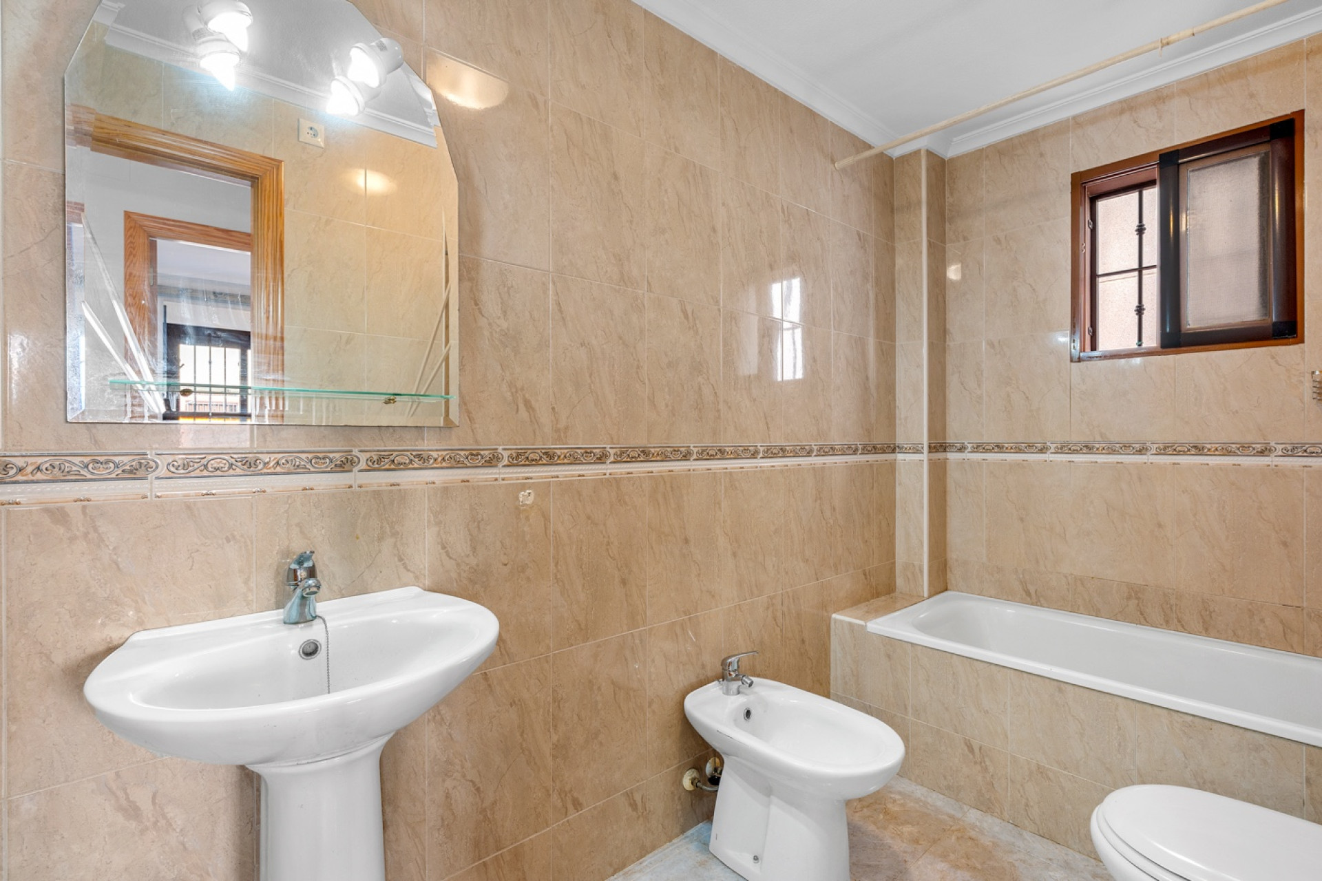 Resale - Apartment - Daya Vieja - Daya Vieja - Town