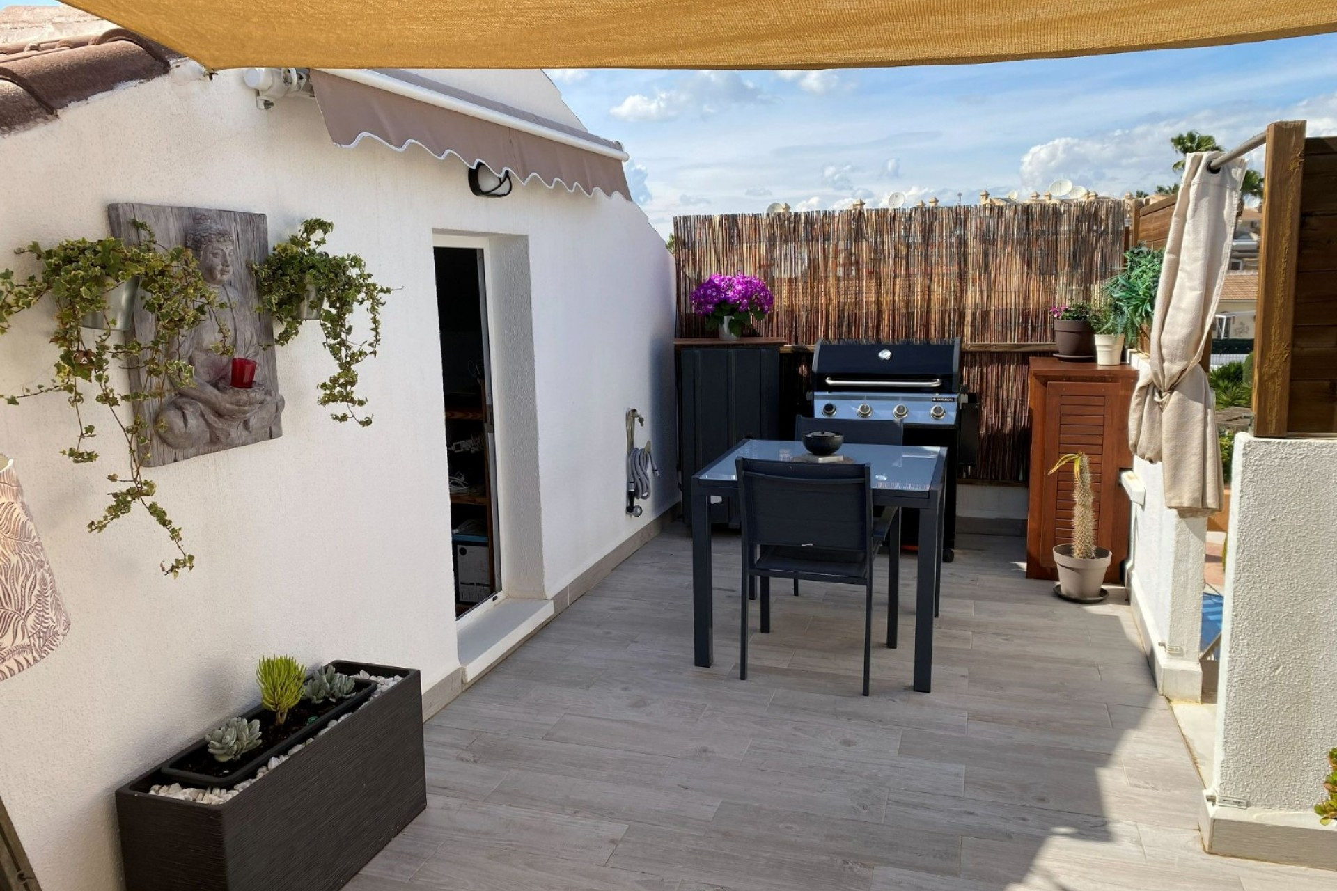 Resale - Apartment - Dona Pepa