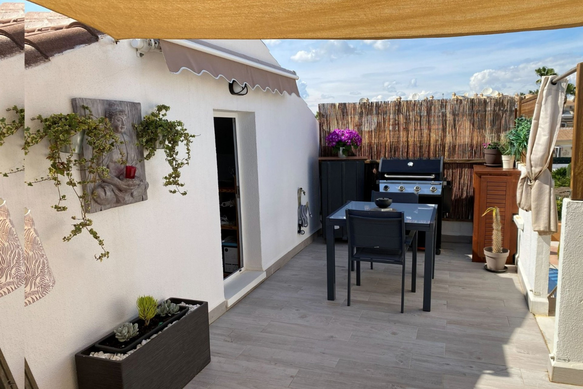 Resale - Apartment - Dona Pepa