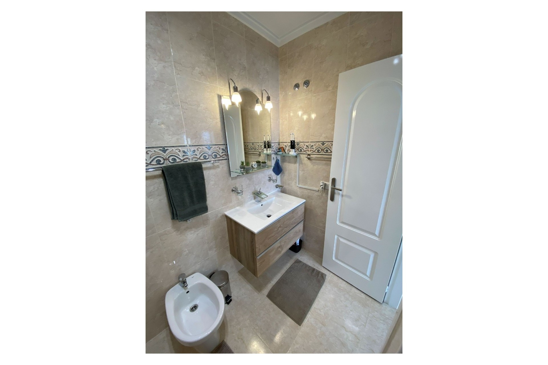 Resale - Apartment - Dona Pepa