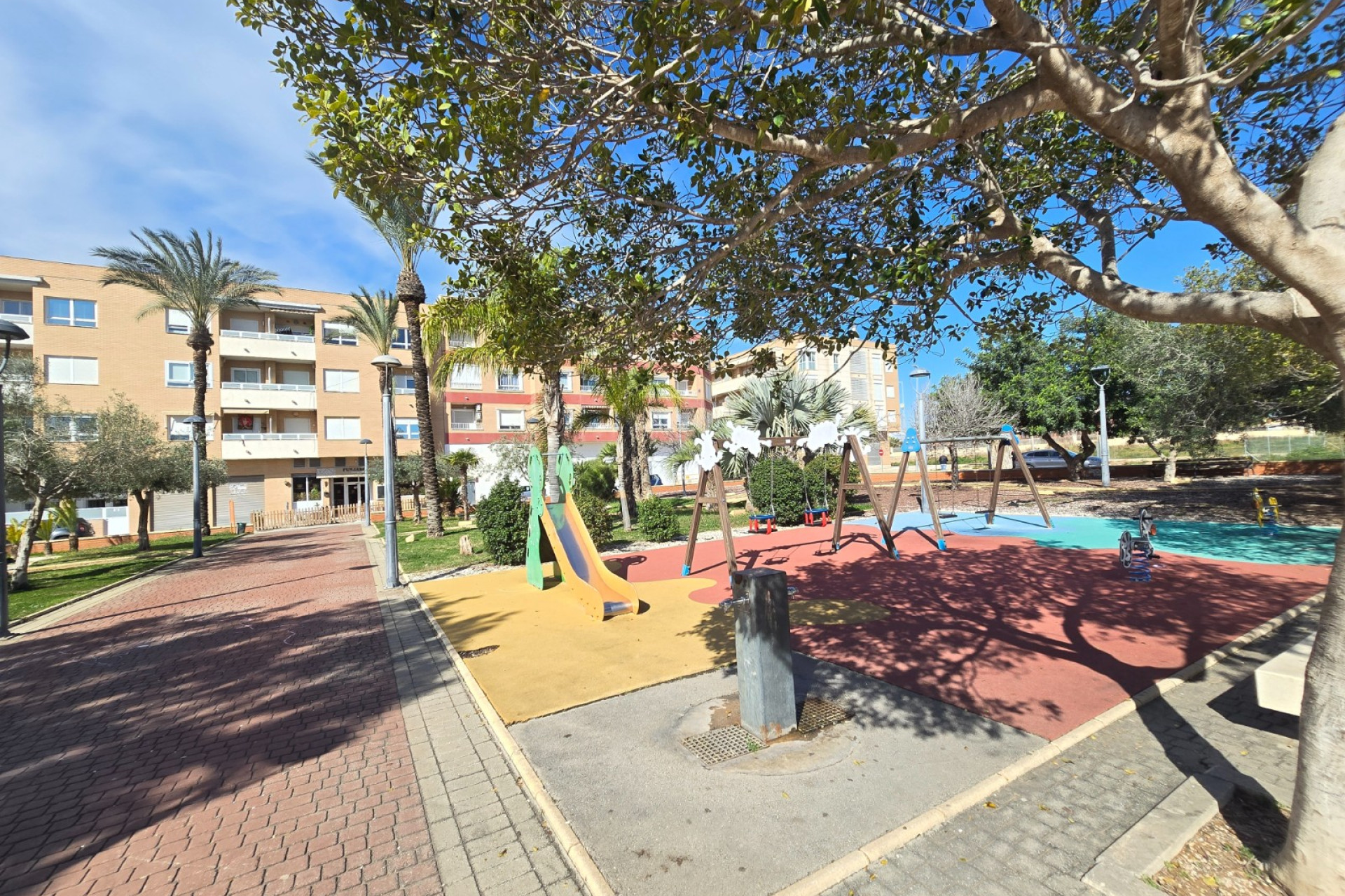 Resale - Apartment / Flat * - Los Montesinos *